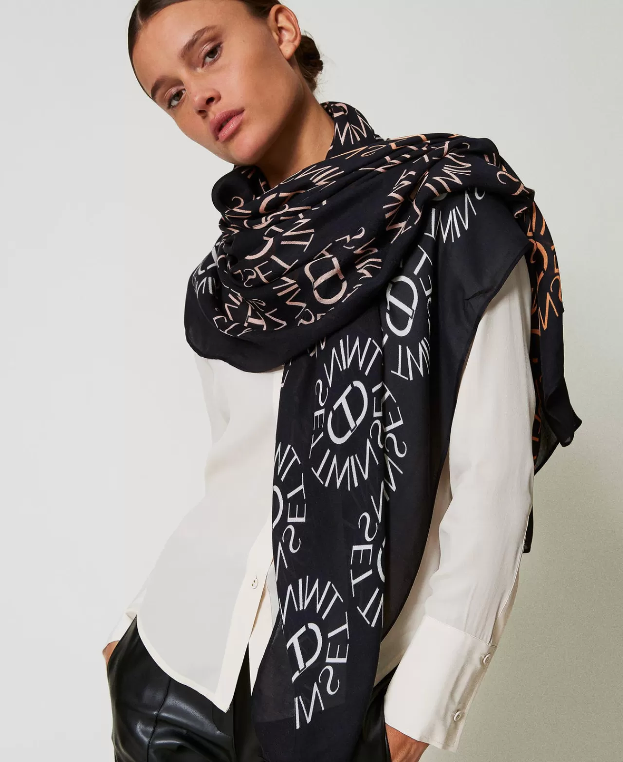 TWINSET Milano Bedrucktes Tuch Mit Oval Ts Und Logos