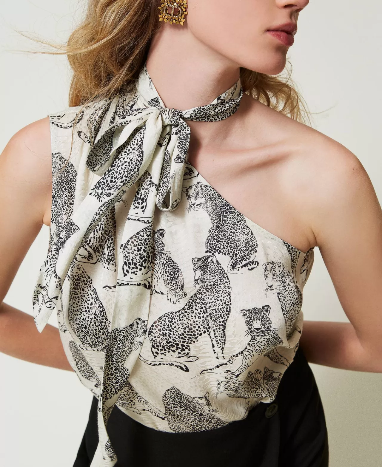 TWINSET Milano Einschultriges Jacquard-Top Mit Jaguarprint