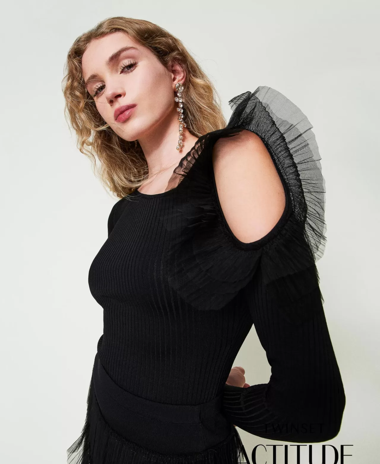 TWINSET Milano Figurbetonter Pullover Mit Cut-out Und Tüll