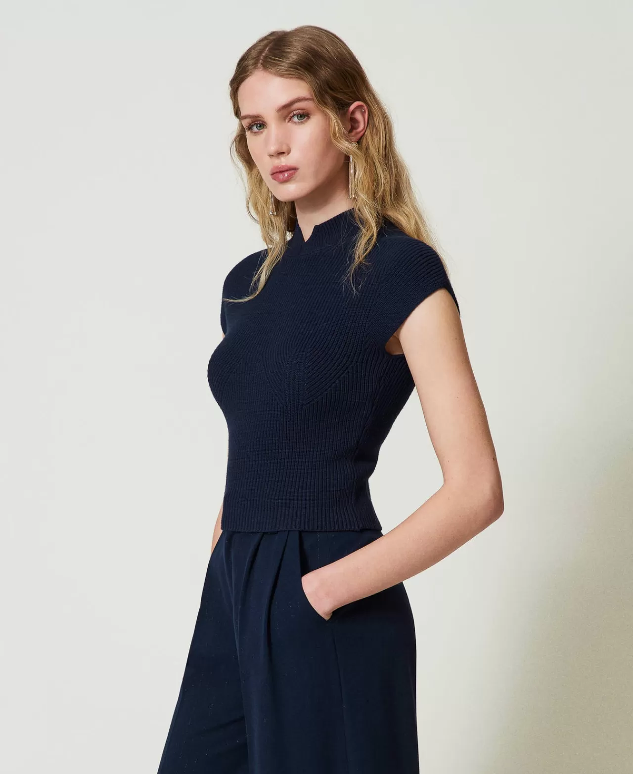 TWINSET Milano Figurbetonter Pullover Mit Dekorativem Rippenmuster