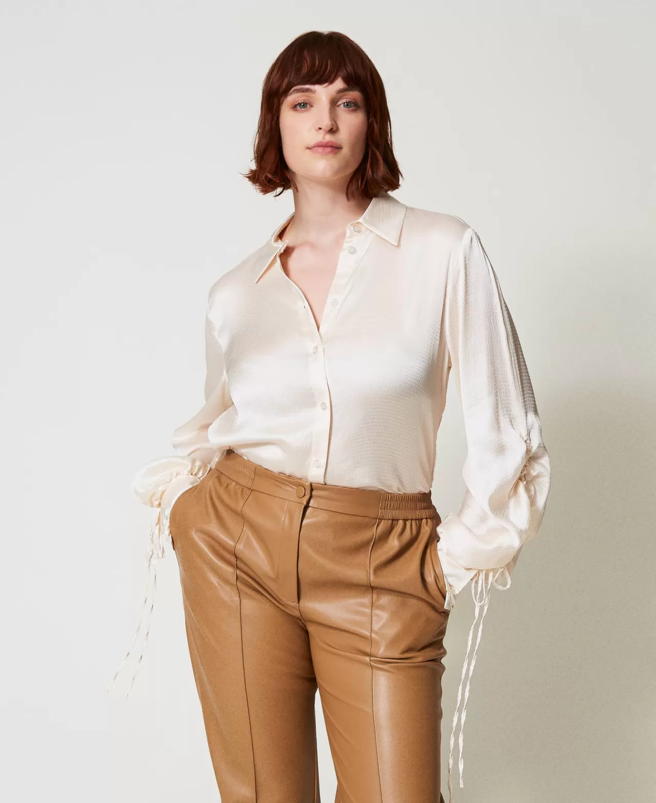 TWINSET Milano Hemd Aus Texturiertem Satin Mit Cut-outs