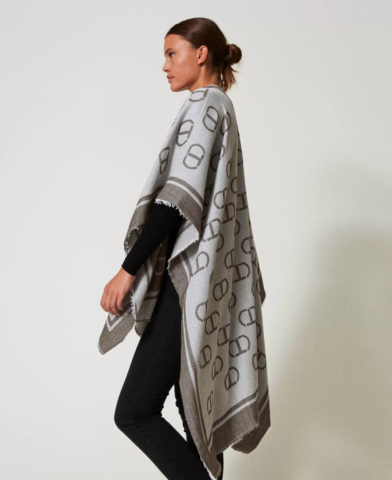 TWINSET Milano Jacquardponcho Mit Oval Ts