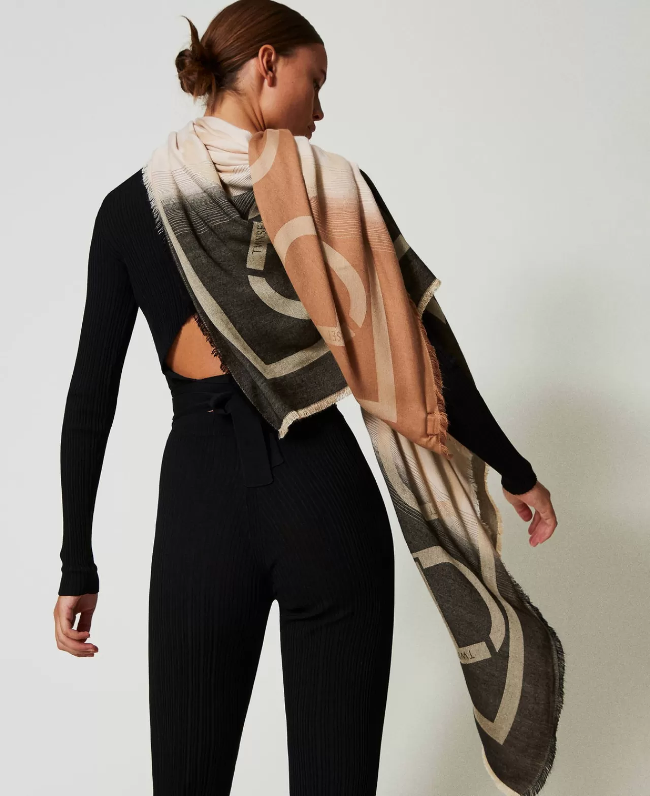TWINSET Milano Jacquardtuch Mit Oval Ts