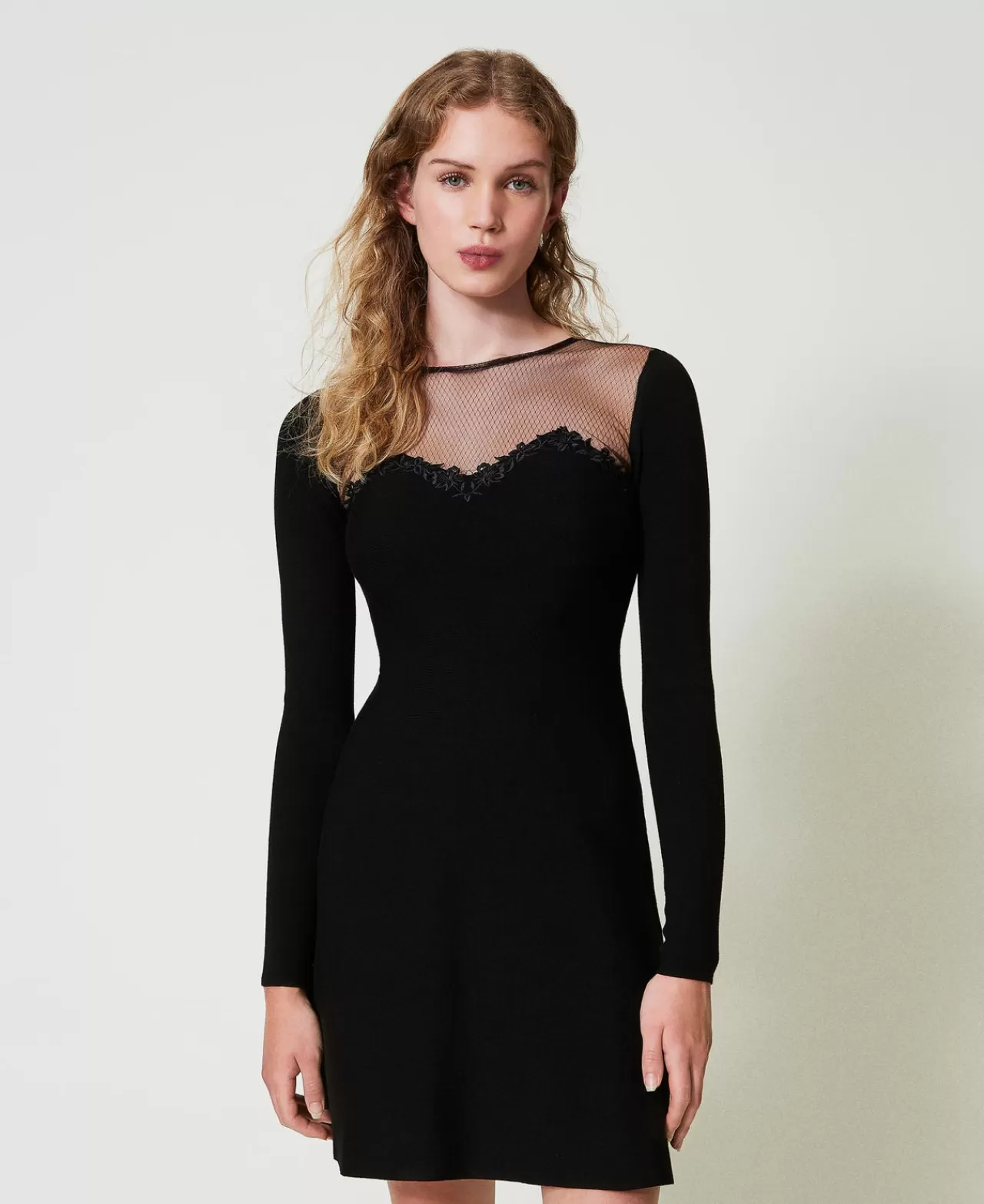 TWINSET Milano Kurzes Strickkleid Mit Tüll Und Stickerei
